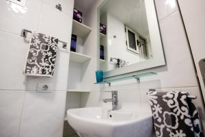 Blue Vista Apartment