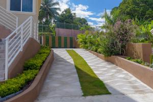 Tropical Luxury Dreams