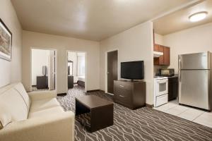 Baymont by Wyndham Clute Lake Jackson