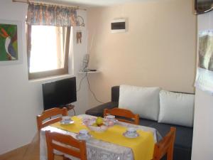 Apartment room in Apartments Karlobag/Velebit Riviera 17136