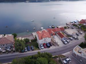 Franovic Apartments