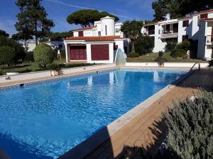 House with beautiful garden and swimming pool