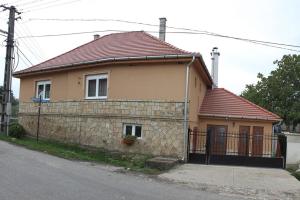 Pensionas Tibor Bar&aacute;t Vend&eacute;gh&aacute;z R&aacute;tka Vengrija