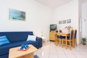 2-Bedroom apartment 300m from beach in Punat