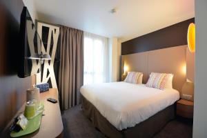 Hotels CAMPANILE PARIS - Clichy Centre : photos des chambres