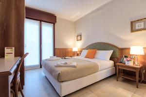 Double Room with Balcony room in Albergo Villa Priula