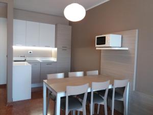 Two-Bedroom Apartment room in Residence all'Adige