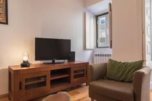 A Pearl in Grace Land