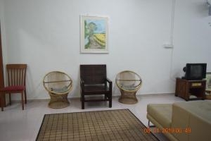 RILEK-RILEK HOMESTAY