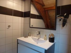 Le Rocher des Ducs, Chambres dhôtes, parking privé, abris motos