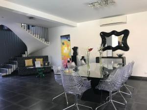 Le Hameau de la Crique de lAnglaise