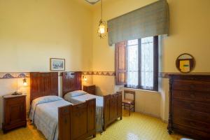 Two-Bedroom Apartment with Garden View room in Residence Villa Elena