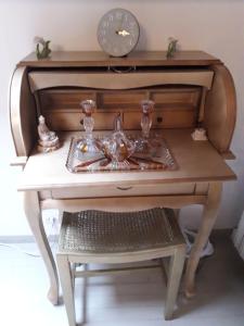 B&B / Chambres d'hotes La Maison Des Fleurs : Chambre Quadruple avec Douche