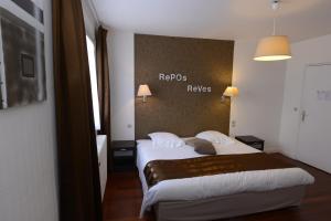 Hotels The Originals City, Hotel Le Cheval Rouge, Tours Ouest (Inter-Hotel) : Chambre Double Classique