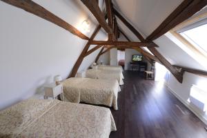 Hotels The Originals City, Hotel Le Cheval Rouge, Tours Ouest (Inter-Hotel) : photos des chambres