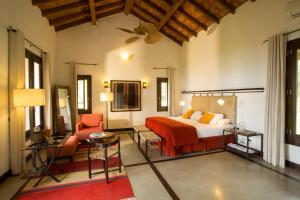 Puerto Valle Hotel de Esteros