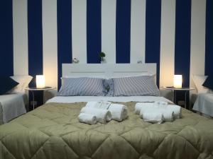 Quadruple Room with Private Bathroom