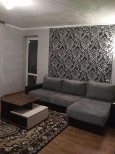 Two-Bedroom Apartment on Vialiki Hasciniec 111