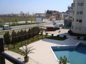 One-Bedroom Apartment with Pool View room in Menada Sea Regal Apartment