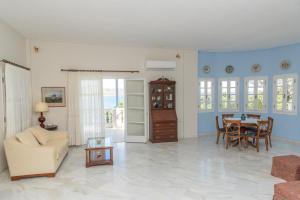 Seashore Villa Tinos Greece