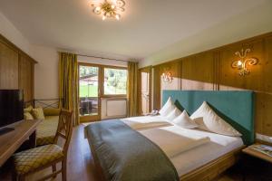 Two Connecting Double Rooms room in Hotel Haflingerhof
