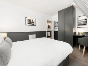 Appartements LivinParis - Luxury 2 & AC 3 Bedrooms Le Louvre : photos des chambres