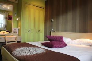 Hotels Aux Tauzins : photos des chambres