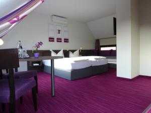 Large Double Room room in Pension am Weinberg Bed & Breakfest
