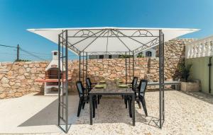 Apartments Old grandfather's house 