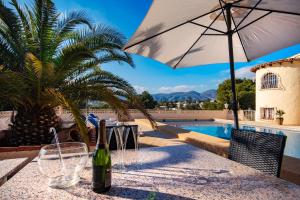 Villa Heno, Beautiful detached villa with large private pool - by Holiday Rentals Villamar