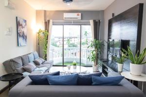 Omar's Place 1