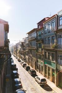 APOSENTUS - Charming Center Apartment with Balcony