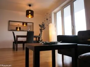 Hochwertige Wohnung mit 2 Bädern , Tolle Lage 3 min zum Metro - 美因河畔法兰克福