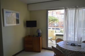 Appartements Studio Hyeres : photos des chambres