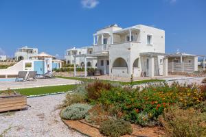 Sun and Moon Villas Naxos Greece