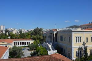 Retro Apartment at Trendy Exarcheia - Hotel 4 stelle a Atene