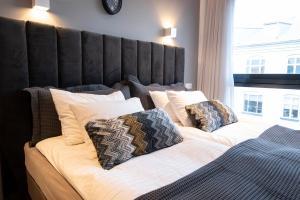 B14 Apartments & Rooms