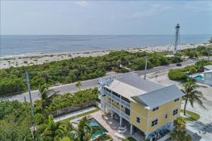 Five-Bedroom House room in Homes-200 Seabreeze