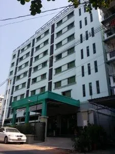 Silver Green Hotel - Yangon
