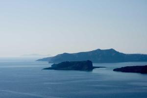 Caldera's Dolphin Suites Santorini Greece