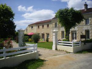 Maisons d'hotes Domaine des Tilleuls : photos des chambres