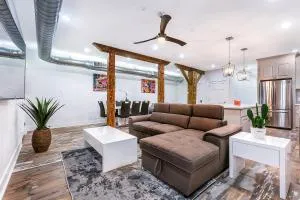 Urban Oasis 4BD House close to FQ & City Hot Spots' - Lockport