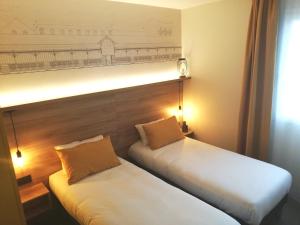 Hotels Hotel des Halles : photos des chambres