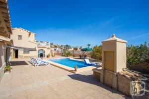 Villa Ivars by Abahana Villas