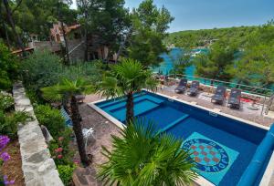 5 star vakantiehuis LCT Villa Mamako Milna Kroatië