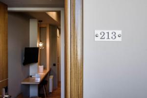 Standard Triple Room with City View