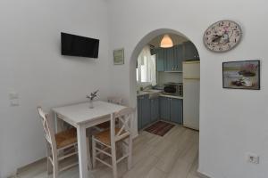 Sea front Roses house