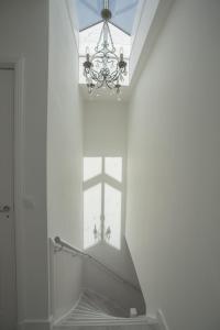 Luxury Upstairs & Downstairs Apartments