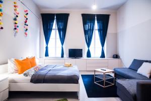 Maximum Downtown - Minimal Feeling