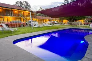 Advance Motel - Whitfield